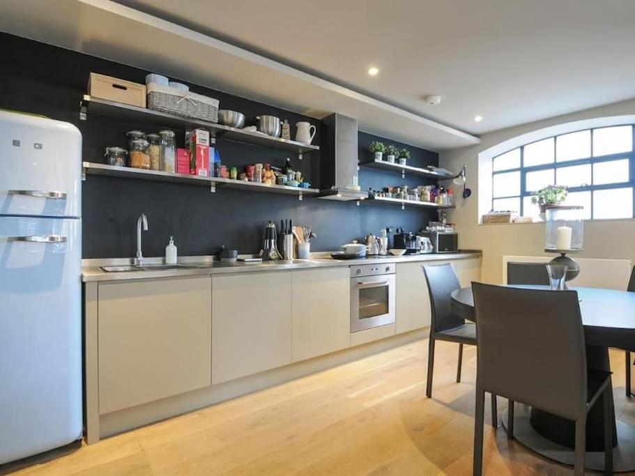 Manhattan Style Apartment In Fulham لندن المظهر الخارجي الصورة